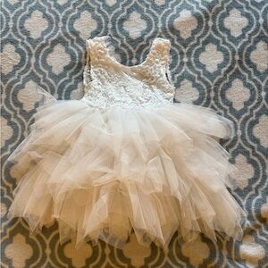 Elegant White Lace Tulle Dress Size 12-18 months